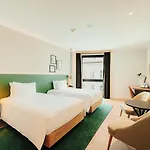호텔 Hilton Garden 4*