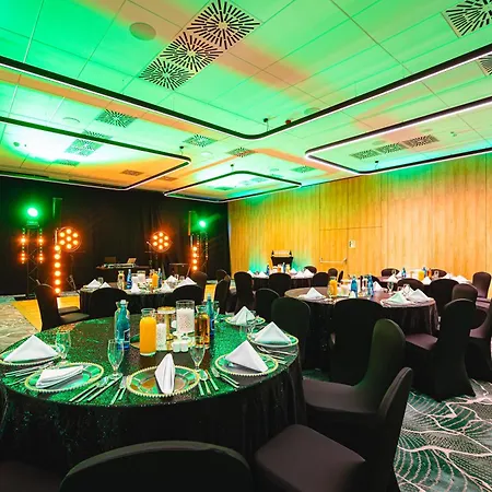 Hilton Garden 4* Радом