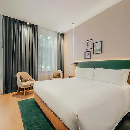 Hilton Garden Готель 4*