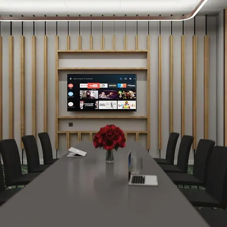 Hilton Garden 4* Ράντομ