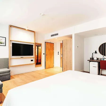 Hilton Garden 4* Радом