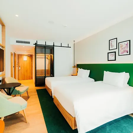 호텔 Hilton Garden 라돔