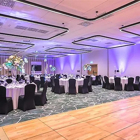 Отель Hilton Garden