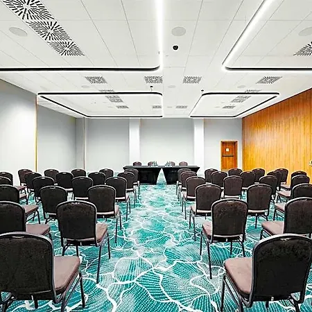 Hilton Garden Отель 4*