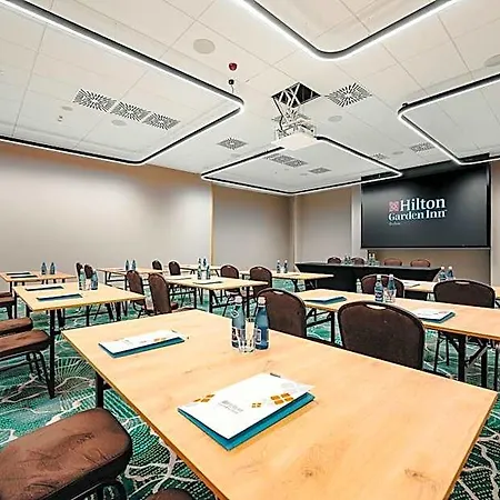 Отель Hilton Garden Радом