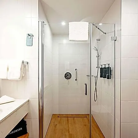 ホテル Hilton Garden 4*
