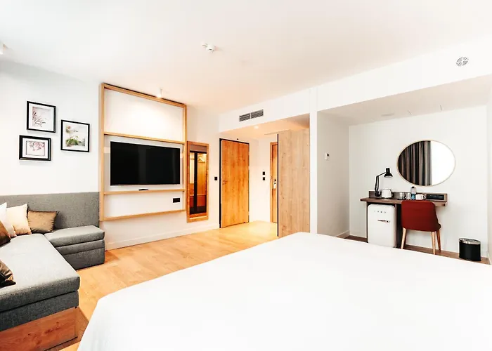 Hilton Garden Hotel 4*